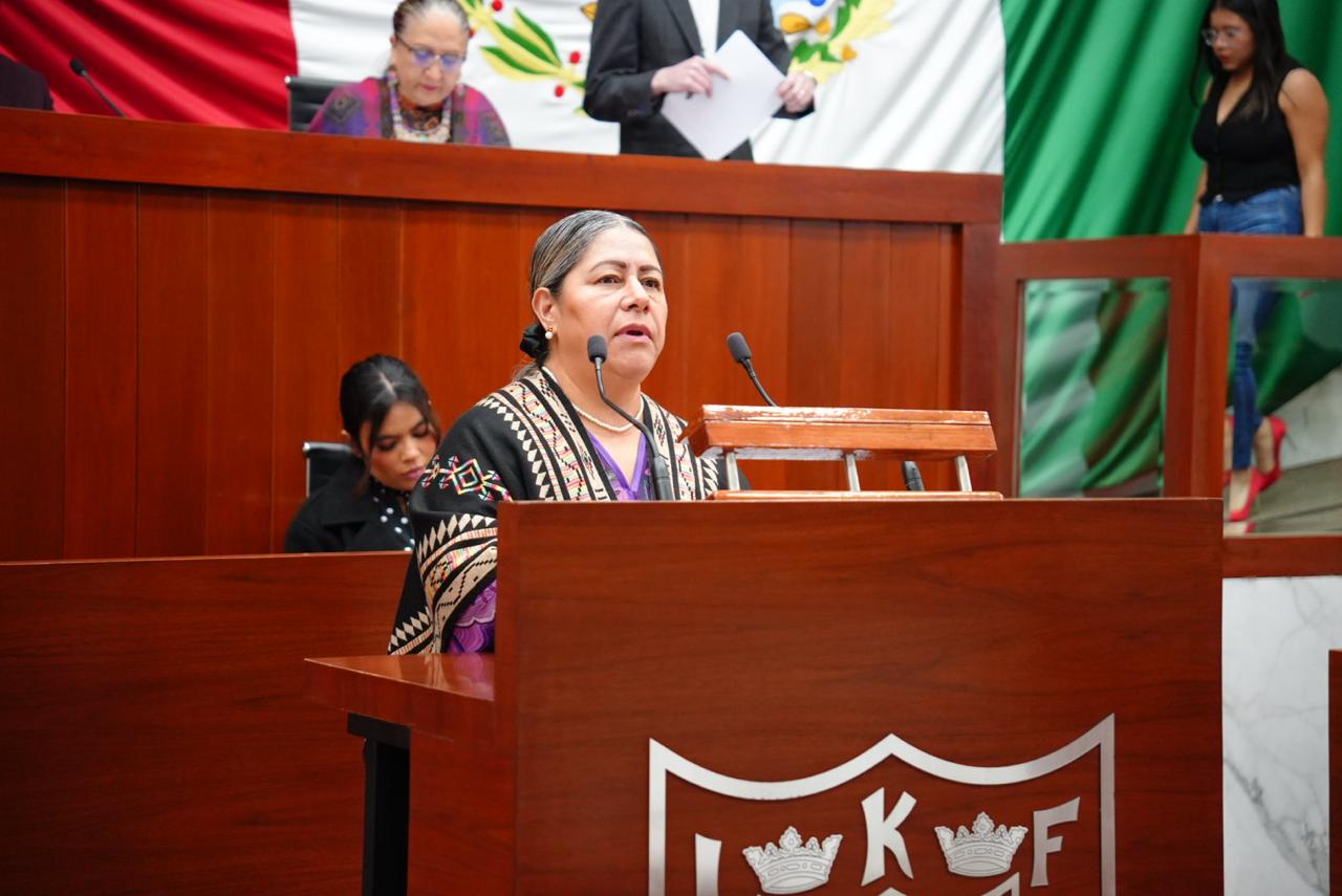 Impulsa Blanca Águila reformas para institucionalizar capacitación obligatoria en perspectiva de género en el servicio público